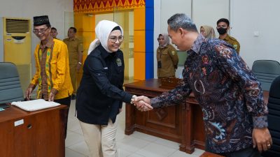 Kunjungan Ketua DPRD Sumsel, RA. Anita Noeringhati, SH, MH ke Kantor Setda Kota Lubuklingga