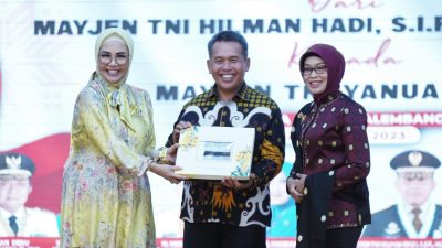 Ketua DPRD Sumsel, RA Anita Noeringhati Hadiri Acara Pisah Sambut Pangdam II/Sriwijaya